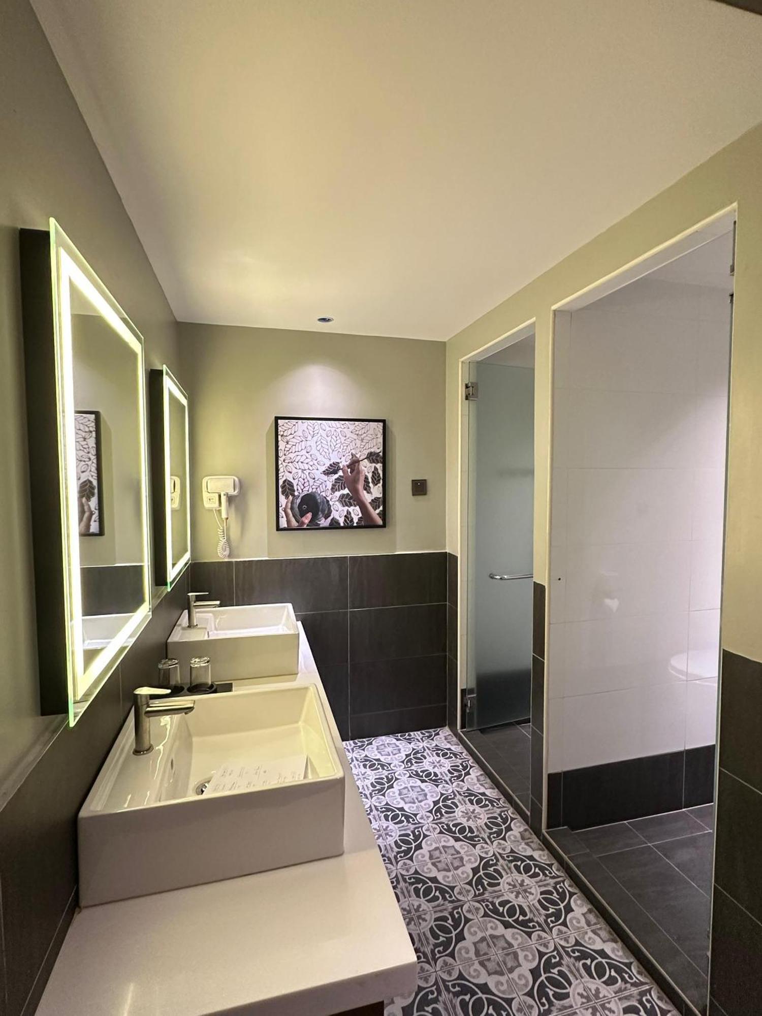 Nb Hotel Johor Bahru Eksteriør bilde