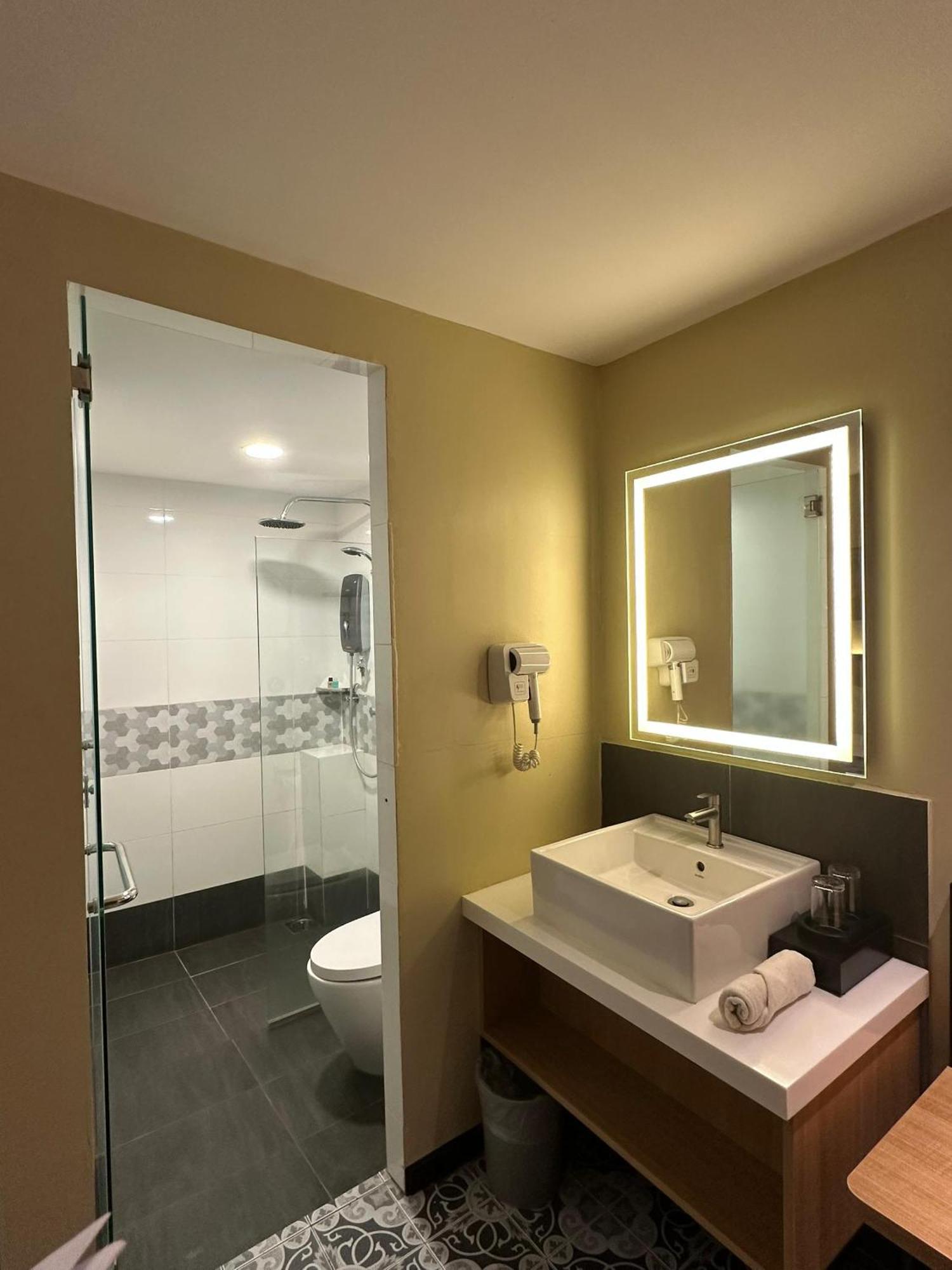 Nb Hotel Johor Bahru Eksteriør bilde