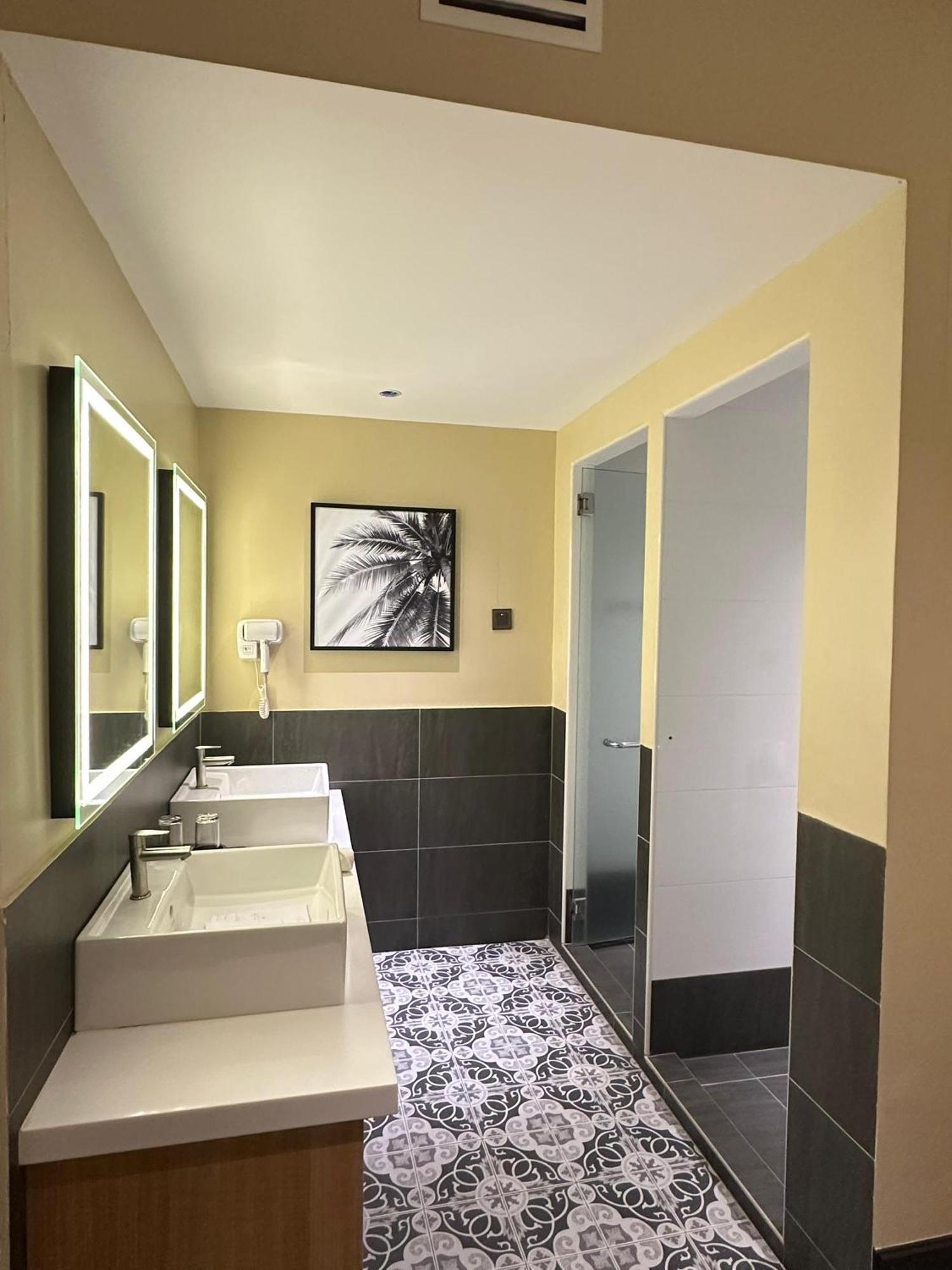 Nb Hotel Johor Bahru Eksteriør bilde